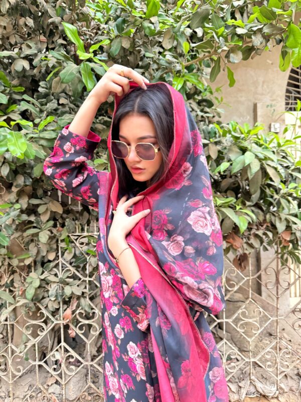 Floral Bloom – Shamoze Silk Digital Printed 3PC Suit 🌸